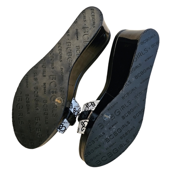 BCBGirls wedges. Size 10 - Picture 4 of 6